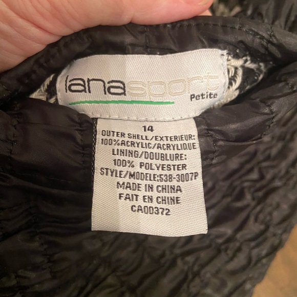 Lana Sport Reversible Vest -Petite - Picture 10 of 10